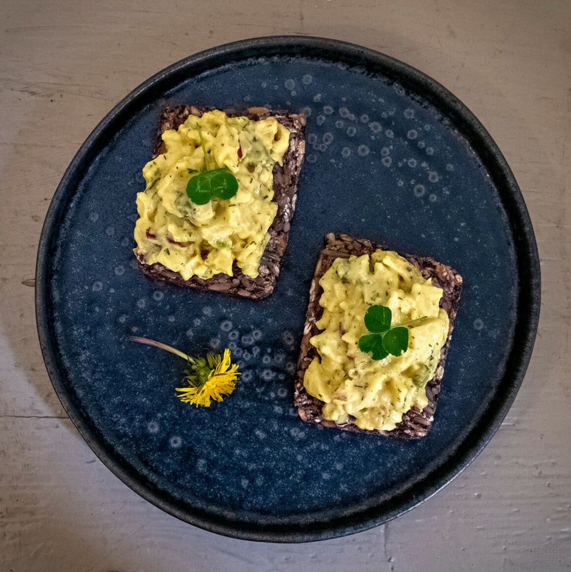 Eiersalat von oben fotografiert